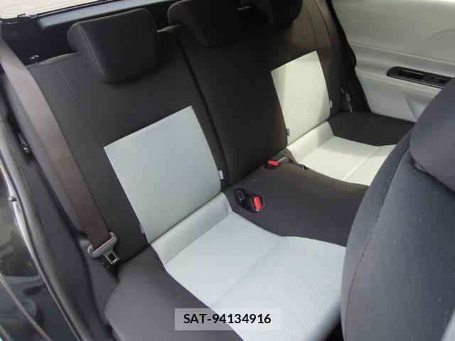 Toyota AQUA 2013-02 8550525-13