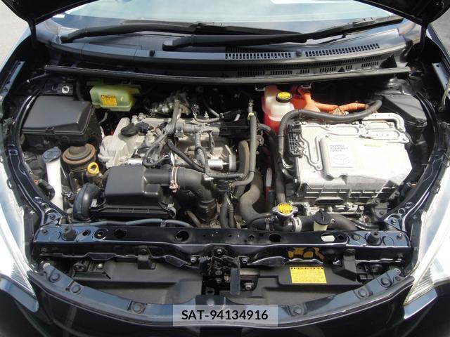 Toyota AQUA 2013-02 8550525-16