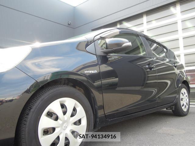 Toyota AQUA 2013-02 8550525-6