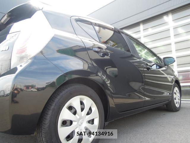 Toyota AQUA 2013-02 8550525-7