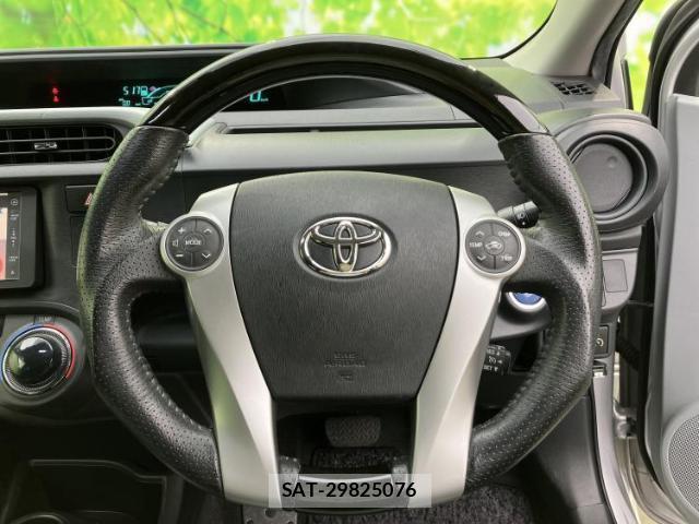 Toyota AQUA 2012-03 8550606-14