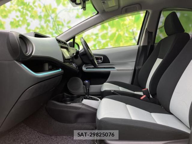 Toyota AQUA 2012-03 8550606-6