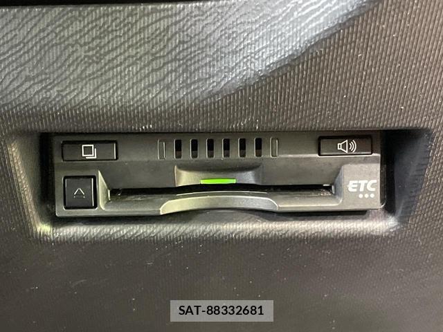 Toyota AQUA 2020-01 8550786-7