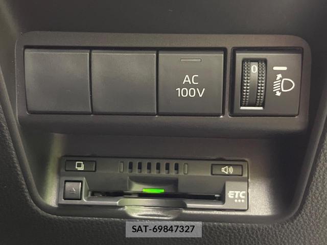 Toyota AQUA 2021-09 8551154-4