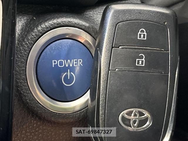 Toyota AQUA 2021-09 8551154-6