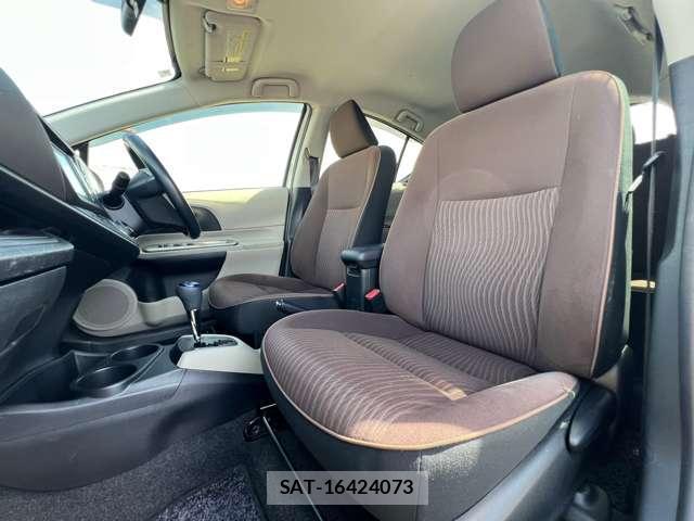 Toyota AQUA 2013-03 8551190-6