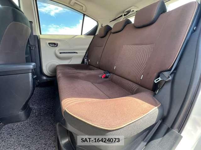 Toyota AQUA 2013-03 8551190-7