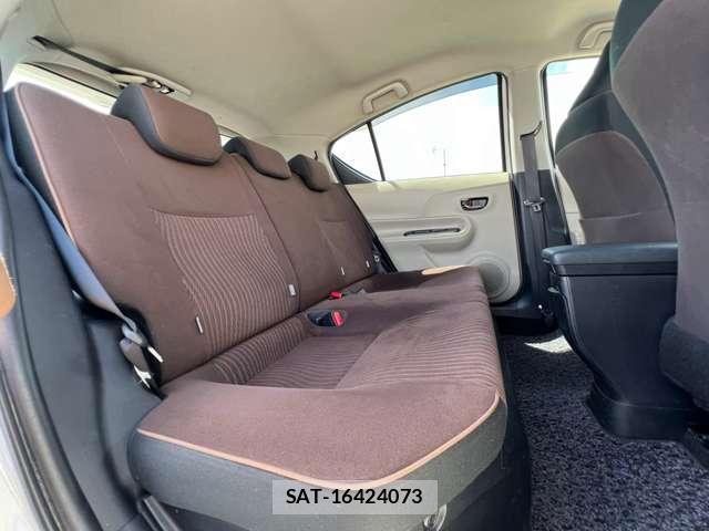 Toyota AQUA 2013-03 8551190-8