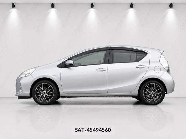 Toyota AQUA 2013-11 8551196-2