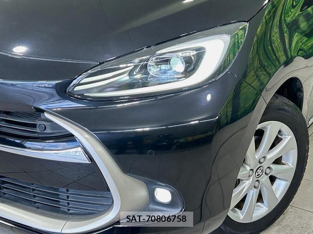 Toyota AQUA 2021-12 8551733-11