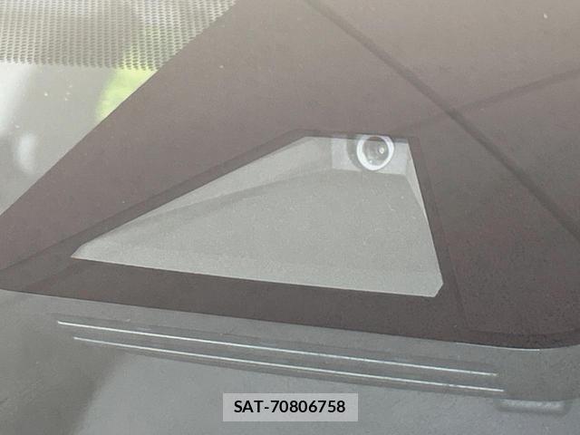 Toyota AQUA 2021-12 8551733-4