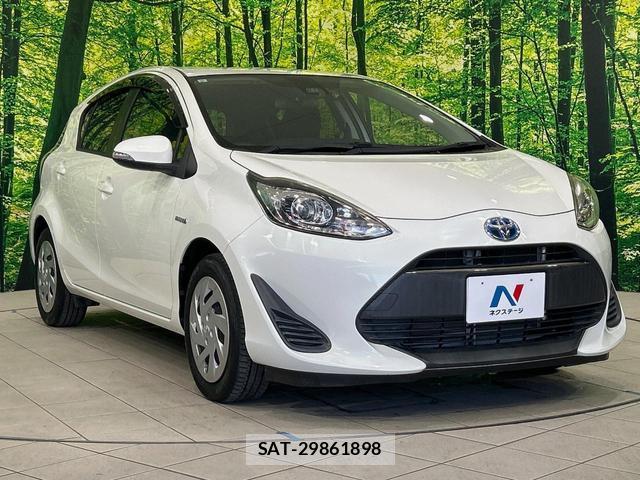 Toyota AQUA 2017-09 8551735-15