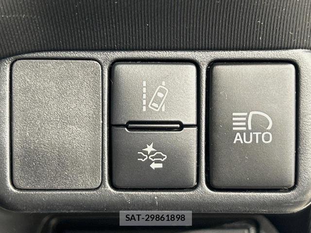 Toyota AQUA 2017-09 8551735-5