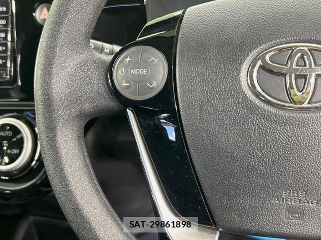 Toyota AQUA 2017-09 8551735-6