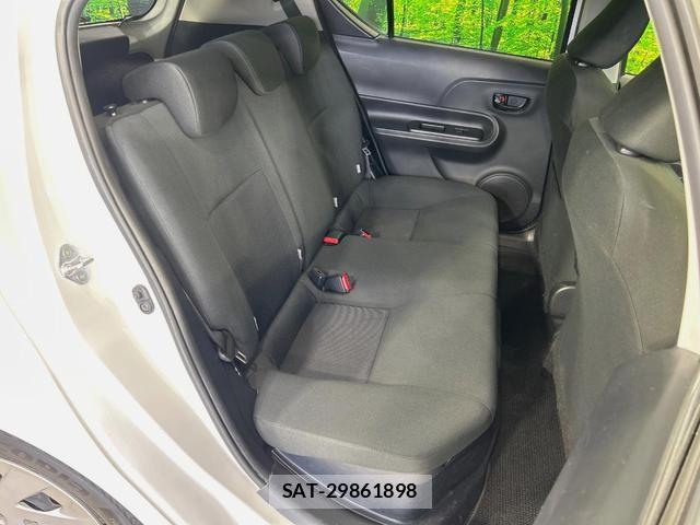 Toyota AQUA 2017-09 8551735-8