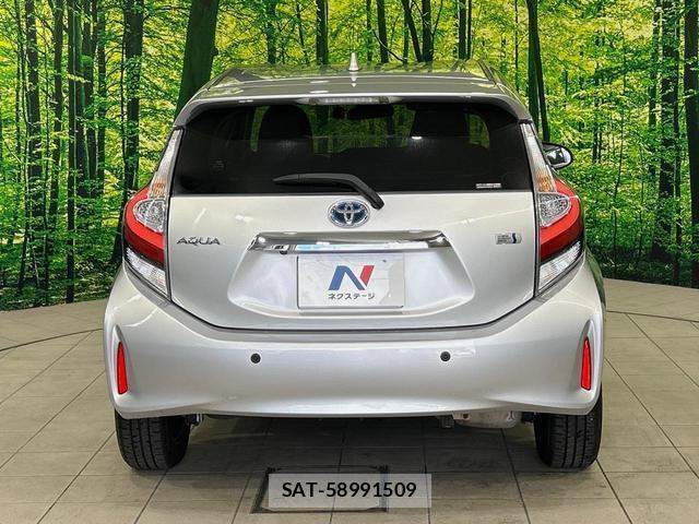 Toyota AQUA 2018-01 8551739-14