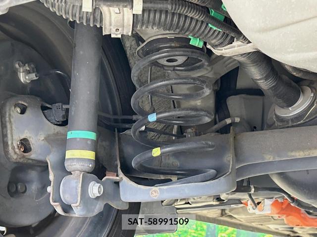 Toyota AQUA 2018-01 8551739-19