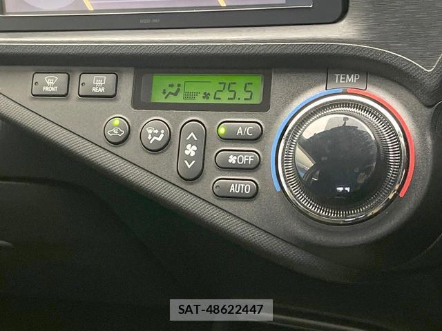 Toyota AQUA 2012-01 8551747-6