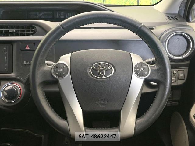 Toyota AQUA 2012-01 8551747-9