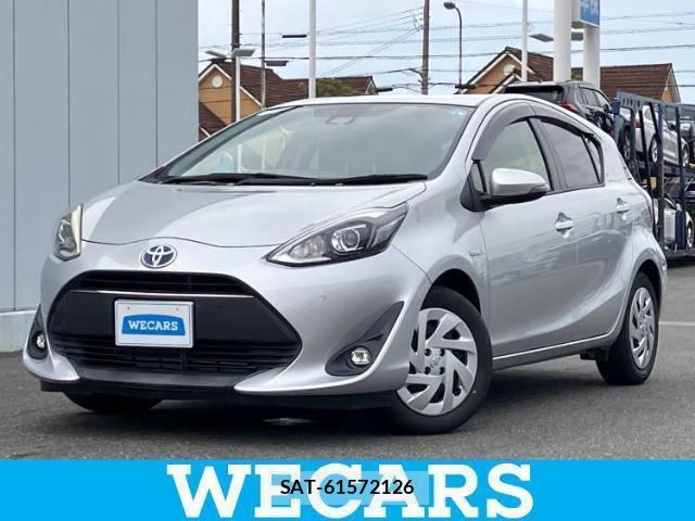 Toyota AQUA 2018-04 8551829-0