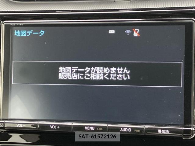 Toyota AQUA 2018-04 8551829-9