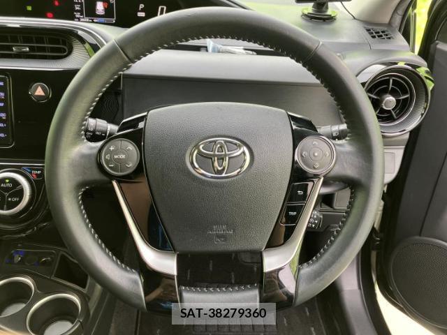 Toyota AQUA 2018-09 8552253-14