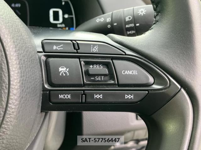Toyota AQUA 2021-08 8552346-14