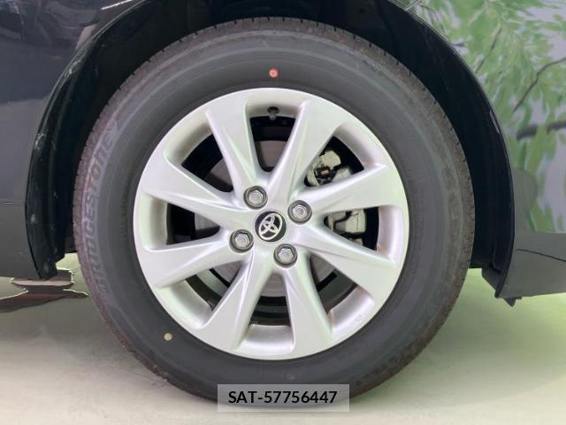 Toyota AQUA 2021-08 8552346-17