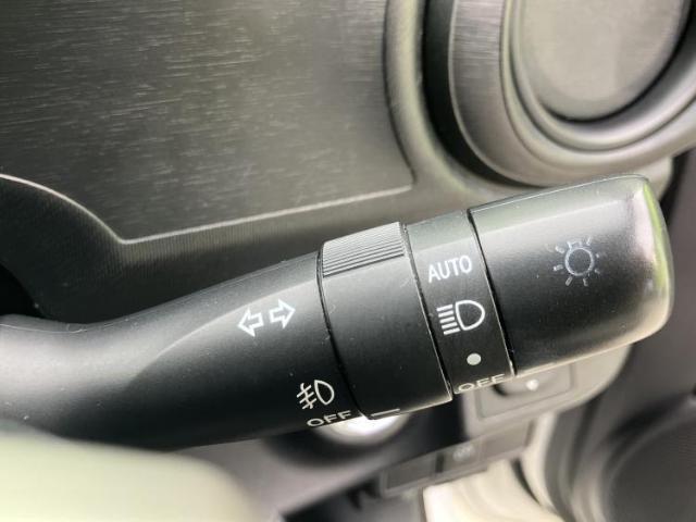 Toyota AQUA 2013-08 8552455-14