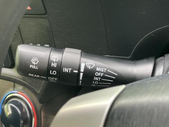 Toyota AQUA 2013-08 8552455-15