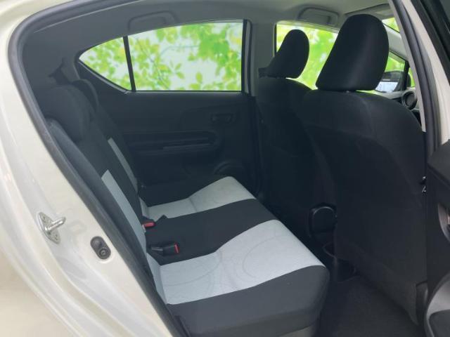Toyota AQUA 2013-08 8552455-4