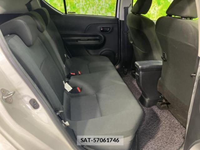 Toyota AQUA 2017-09 8552537-4