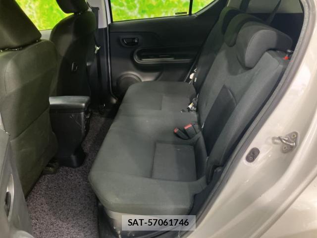 Toyota AQUA 2017-09 8552537-6