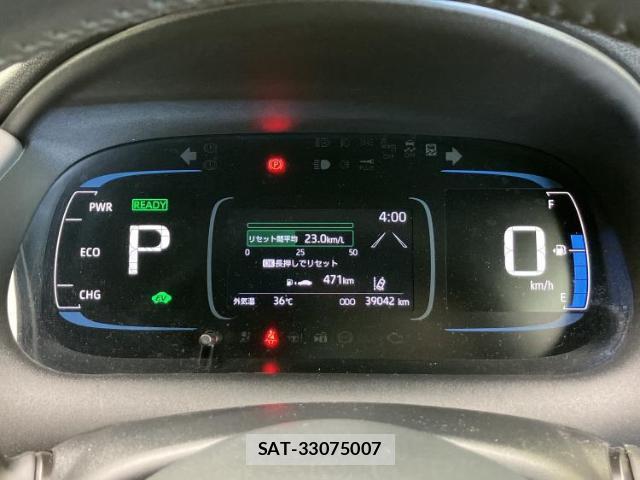 Toyota AQUA 2022-11 8552549-13