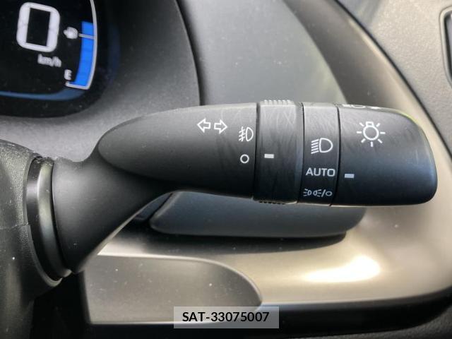 Toyota AQUA 2022-11 8552549-15