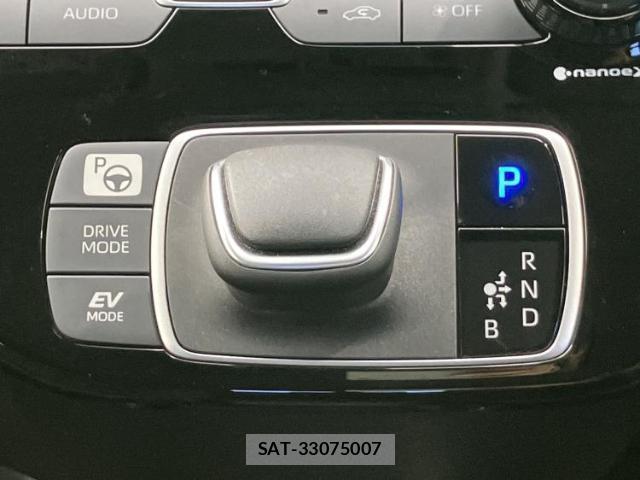 Toyota AQUA 2022-11 8552549-17