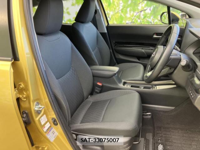 Toyota AQUA 2022-11 8552549-3
