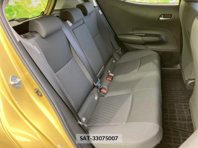 Toyota AQUA 2022-11 8552549-4