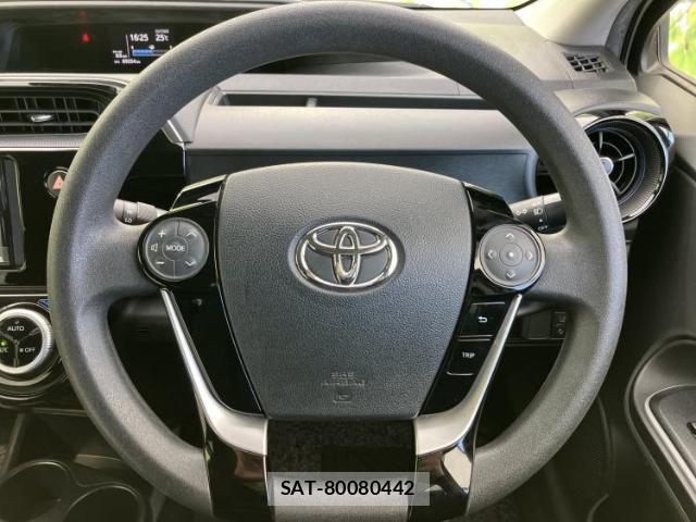 Toyota AQUA 2017-10 8552634-13