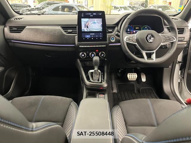 Renault Arkana 2025-01 8546942-2