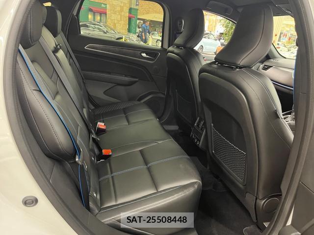 Renault Arkana 2025-01 8546942-4