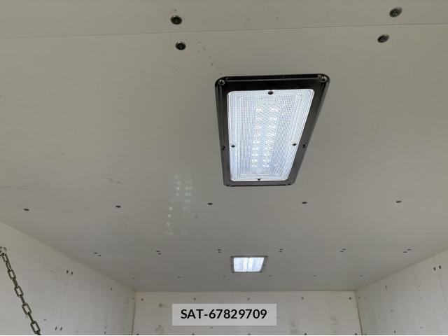 Nissan ATLAS 2015-05 8548535-10