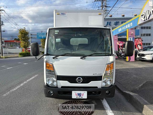 Nissan ATLAS 2015-05 8548535-11