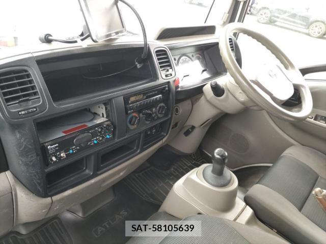 Nissan ATLAS 2013-10 8550857-2
