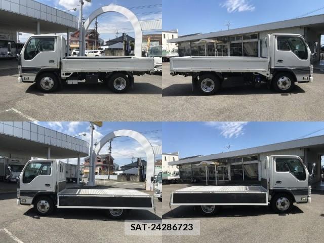 Nissan ATLAS 2021-01 8551657-3