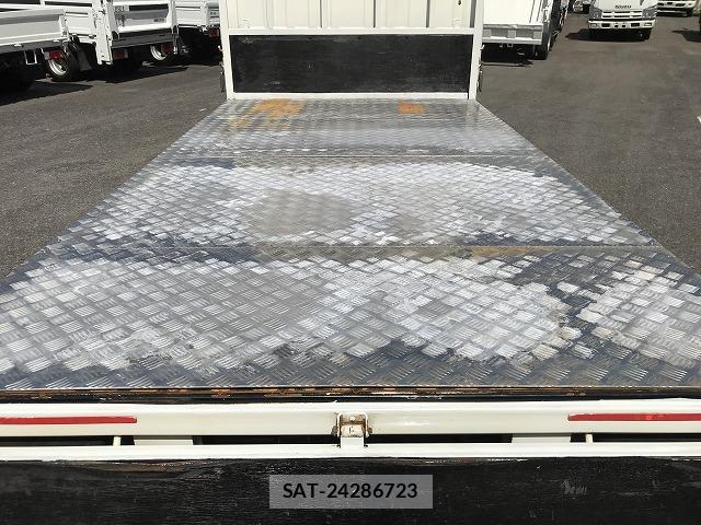 Nissan ATLAS 2021-01 8551657-9