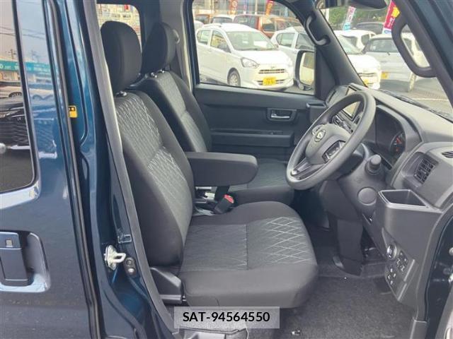 Daihatsu ATRAI 2024-04 8545772-4