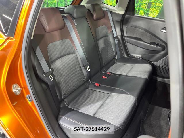 Nissan AURA 2022-04 8547177-8