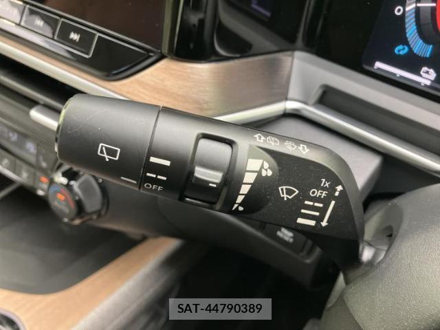 Nissan AURA 2022-06 8551200-17
