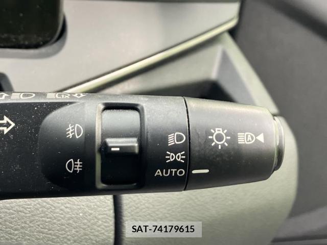 Nissan AURA 2022-01 8552688-15